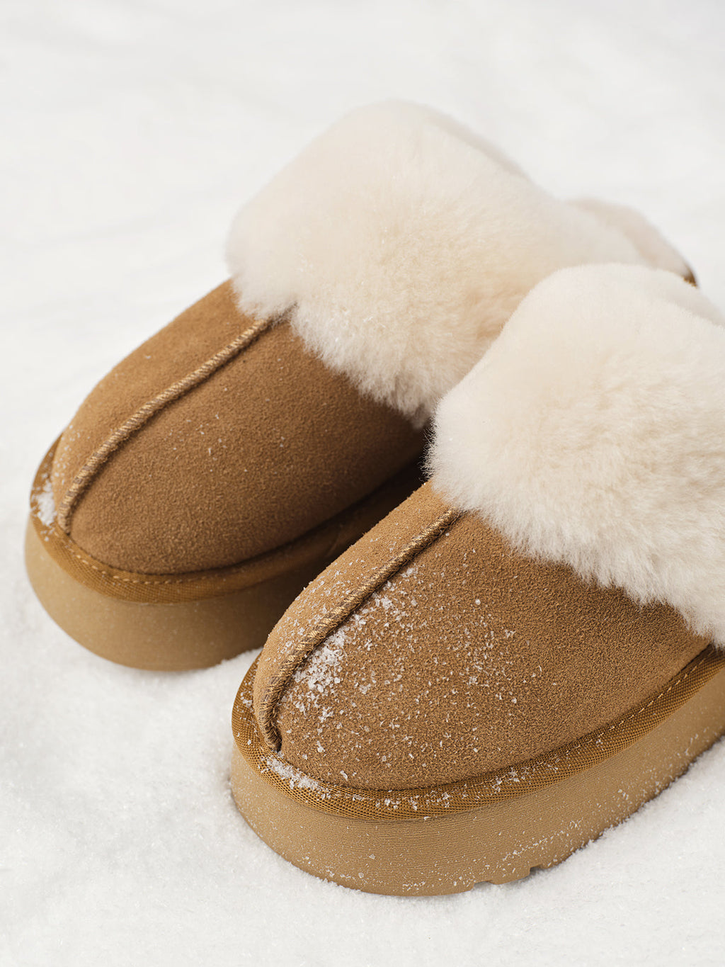 Furry Leather Slippers – Cozy Shearling-Lined Indoor Shoes with Non-Slip Sole