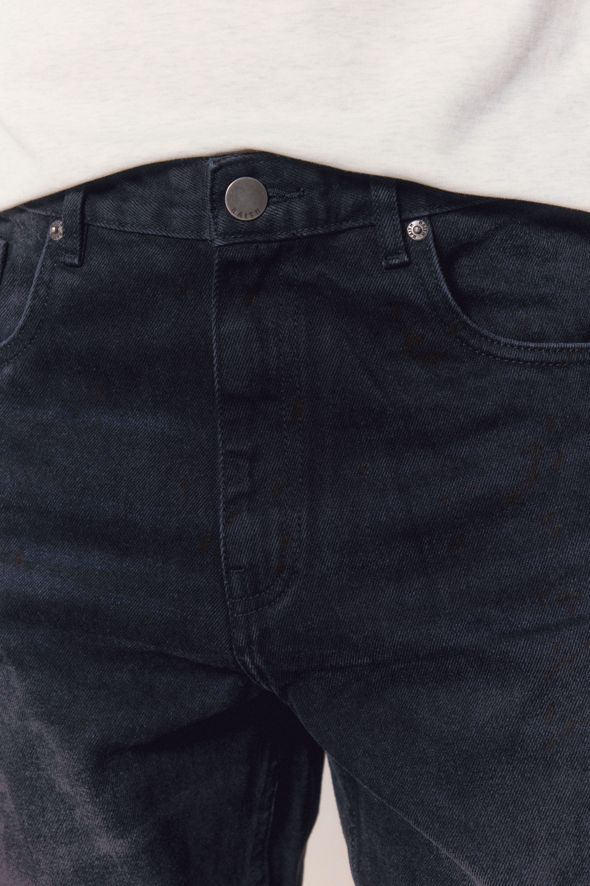 Mason Relaxed Fit Jeans - Black Wash